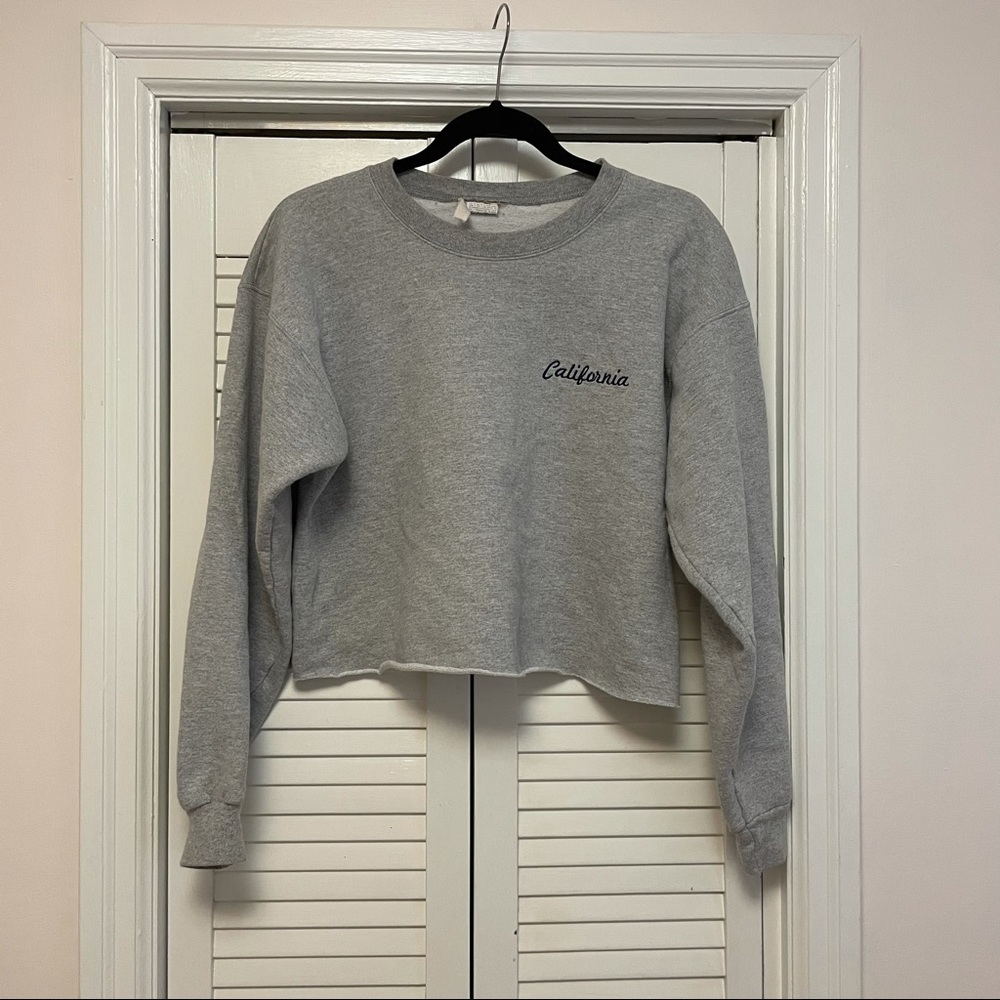 Cropped Crewneck